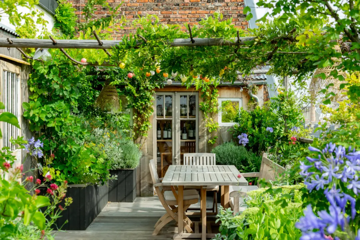 How to Keep Your Landscape Healthy Through Every New England Season